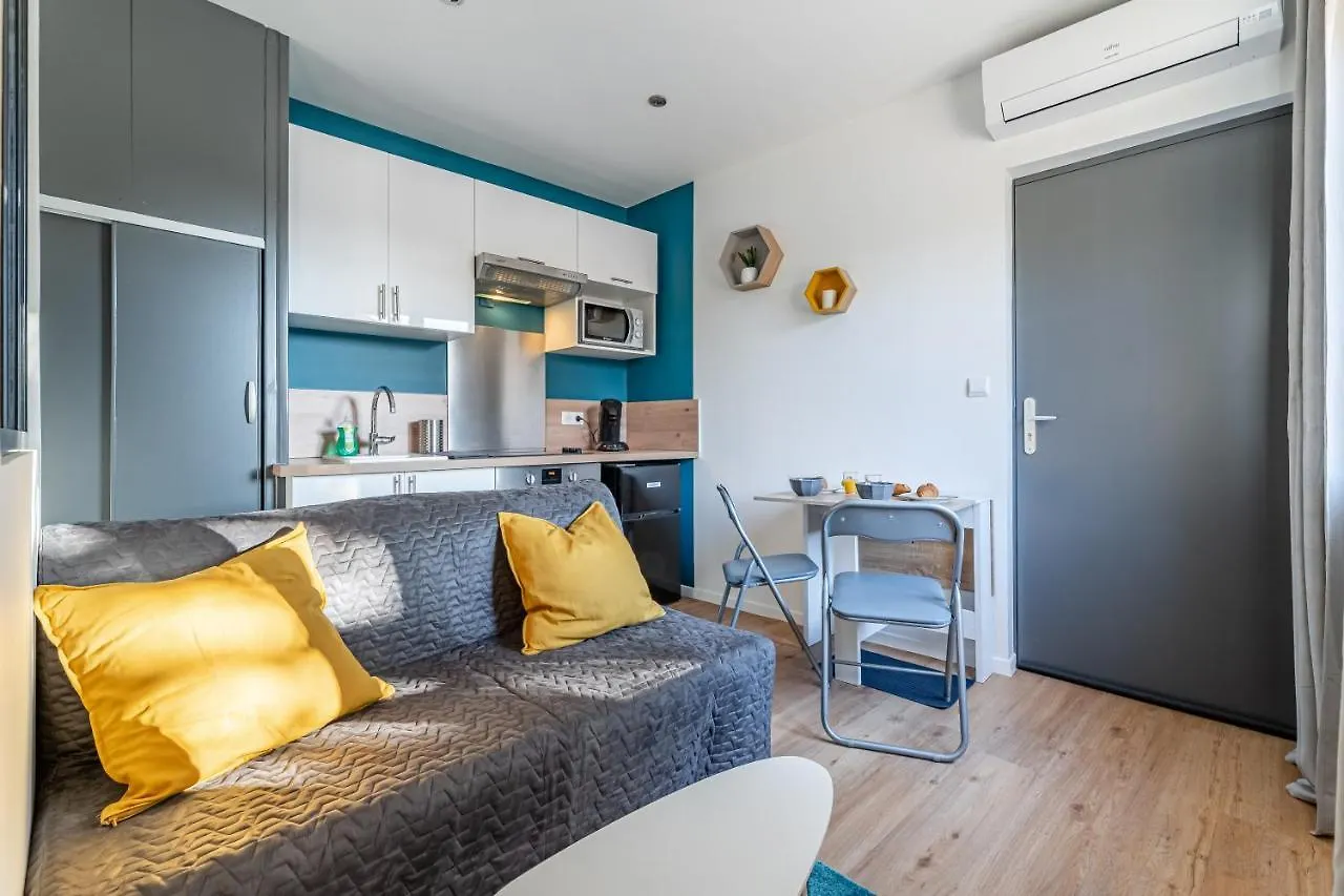 Appartement Studio Climatisé, proche des commodités, au calme. à Toulon