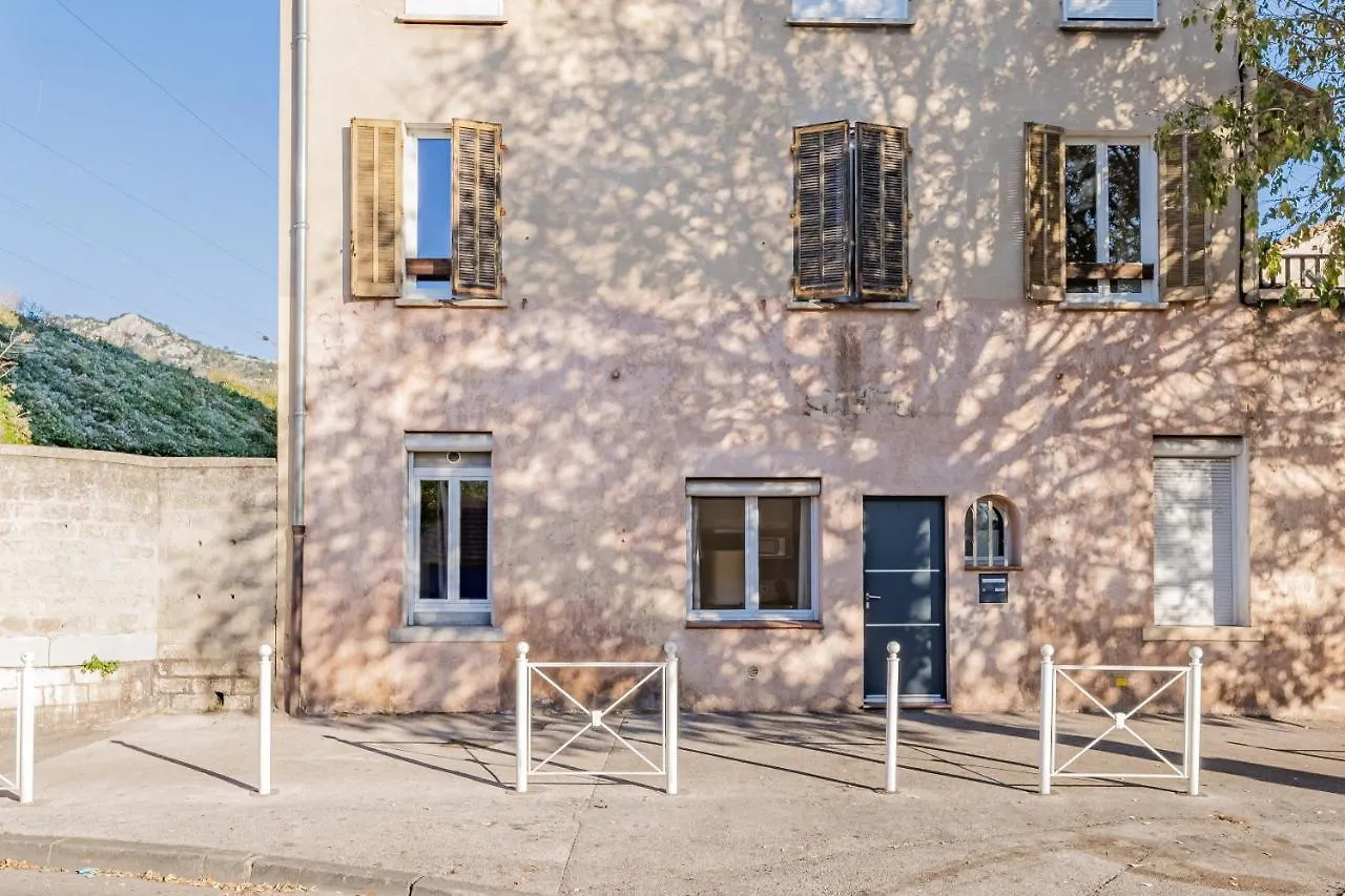 Appartement Studio Climatisé, proche des commodités, au calme. à Toulon 0*,  France