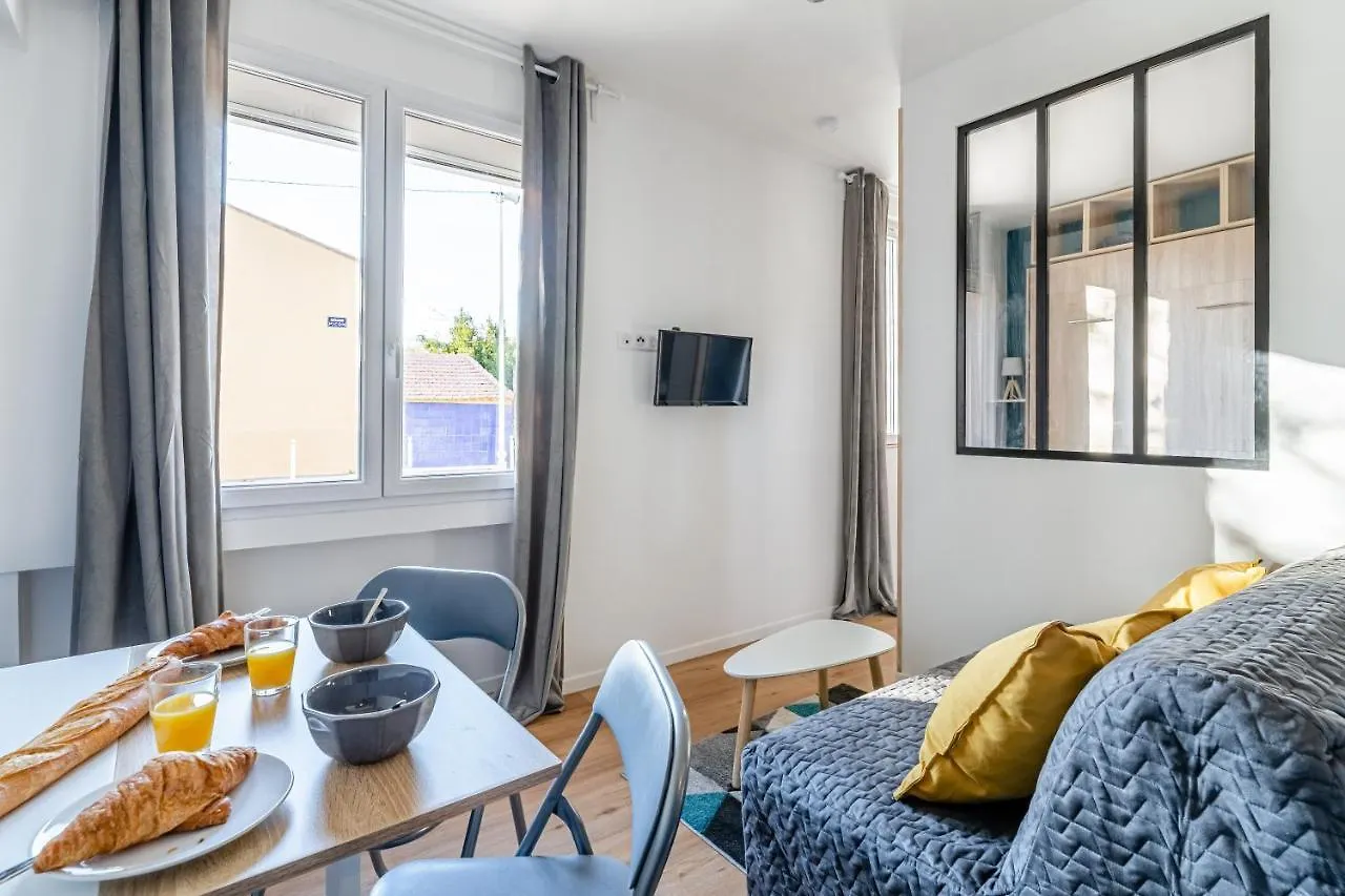 Appartement Studio Climatisé, proche des commodités, au calme. à Toulon