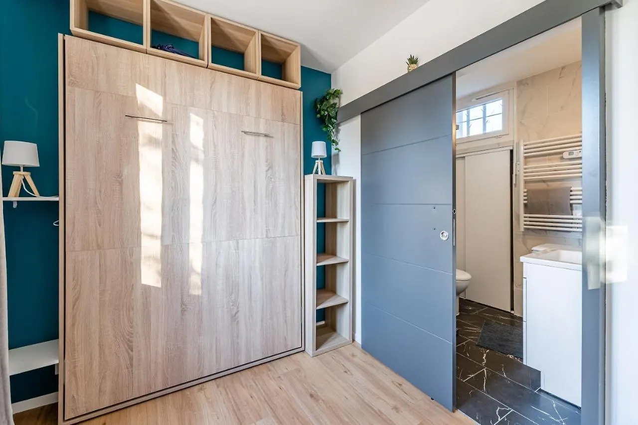 Appartement Studio Climatisé, proche des commodités, au calme. à Toulon 0*,