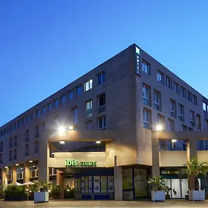 Ibis Styles Centre Port Hotell