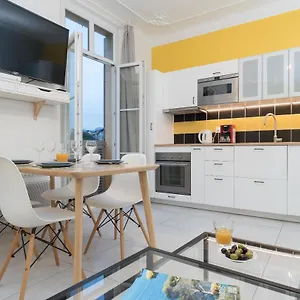 Appartamento Ambiance Design épuré Cours Lafayette, Tolone